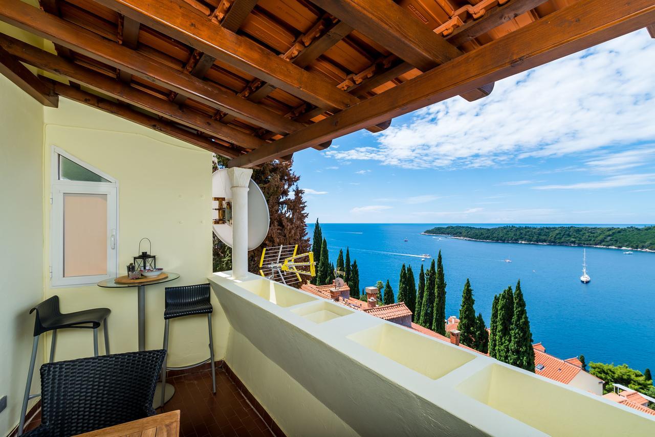 Reale Apartment
